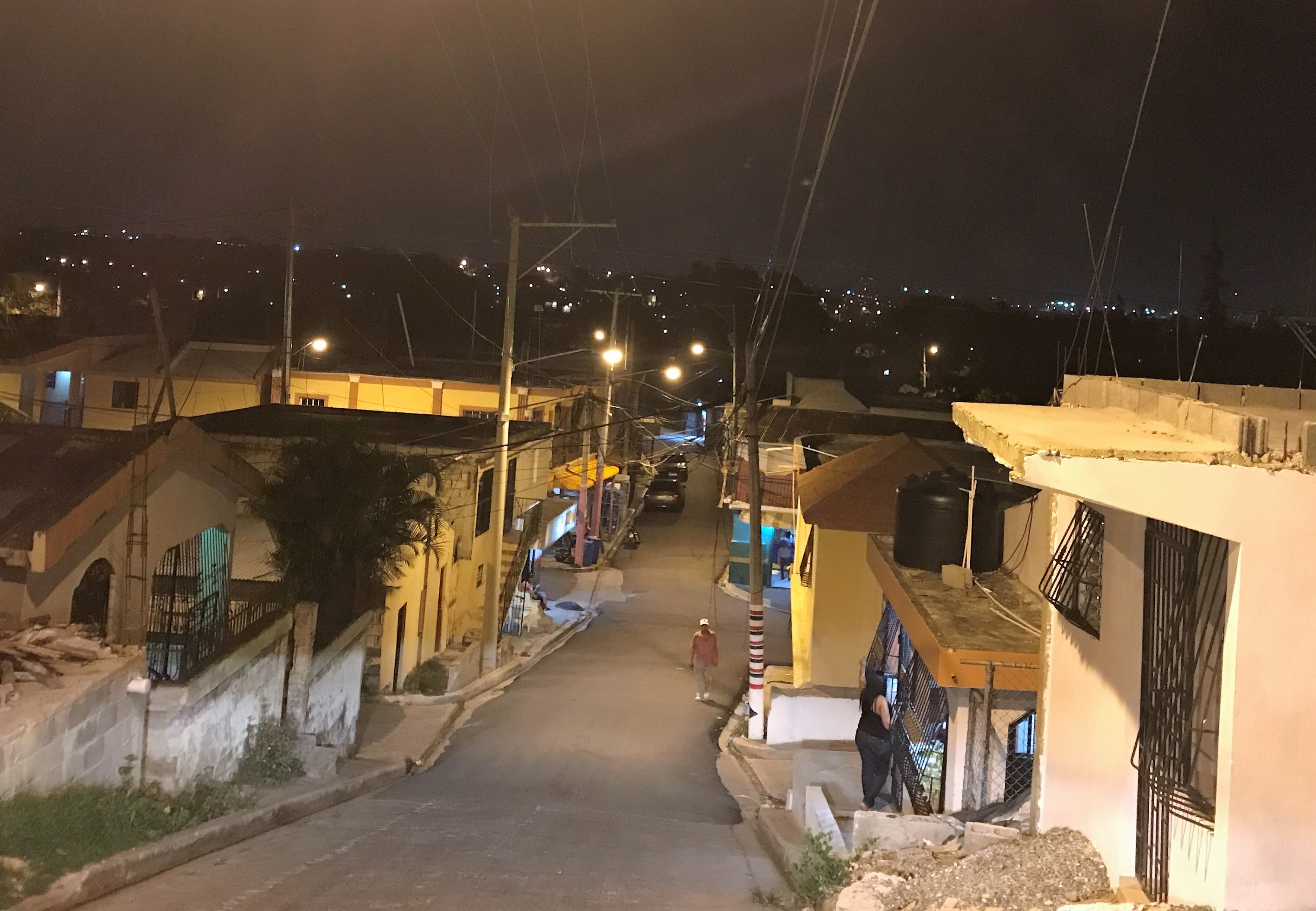 Edenorte rehabilita las redes en La Yagüita de Pastor e instala 24 horas con una inversión RD$ 246 millones