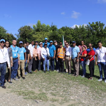 Voluntarios de Edenorte Dominicana realizan jornada de reforestación